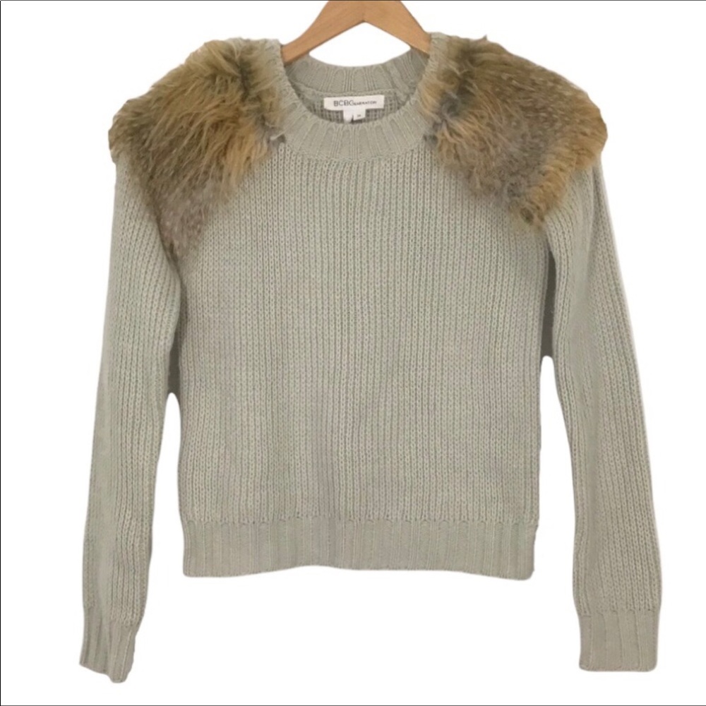 BCBGeneration Faux Fur Shoulder Detail Sweater Size XS Gray Pullover Crew Neck